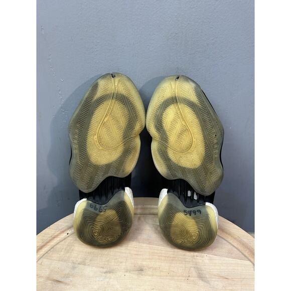 Adidas Crazy BYW X Boost Basketball 2019 Primeknit DB2743‎ Black Oreo Mens 6.5 - Picture 7 of 7